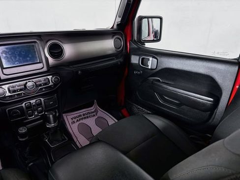 Used 2021 Jeep Wrangler Unlimited Sport AWD/4WD image 22