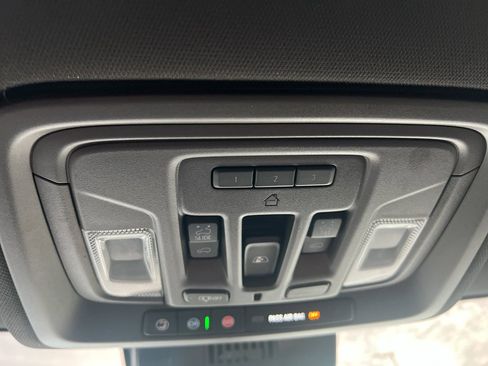 Used 2024 GMC Sierra 2500 Denali w/ Denali Reserve Package image 31