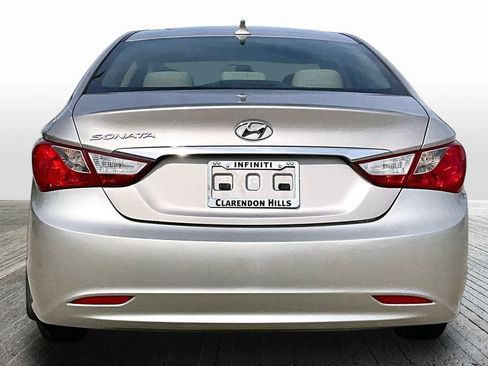 Used 2011 Hyundai Sonata GLS FWD image 6