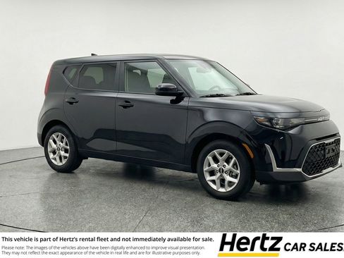 Used 2025 Kia Soul LX w/ LX Technology Package FWD image 1