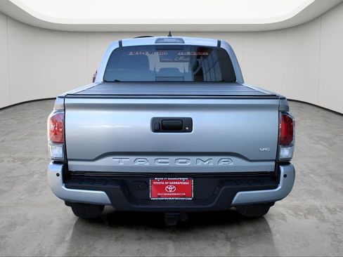 Used 2023 Toyota Tacoma TRD Sport w/ Technology Package image 4