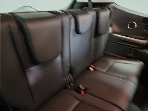 Used 2024 Subaru Ascent Limited w/ Technology Package image 21