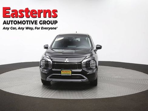 Used 2025 Mitsubishi Outlander SE AWD/4WD image 54
