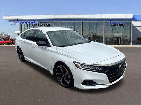 Used 2022 Honda Accord Sport image 6