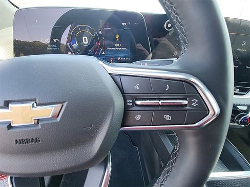 New 2025 Chevrolet Equinox LT w/ Convenience Package II image 19