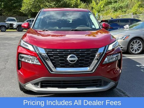 Used 2022 Nissan Rogue SV AWD/4WD image 3