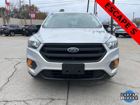 Used 2019 Ford Escape S image 2