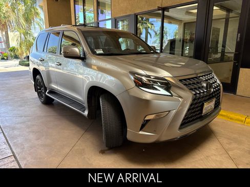 Used 2023 Lexus GX 460 Premium w/ Premium Package AWD/4WD image 2