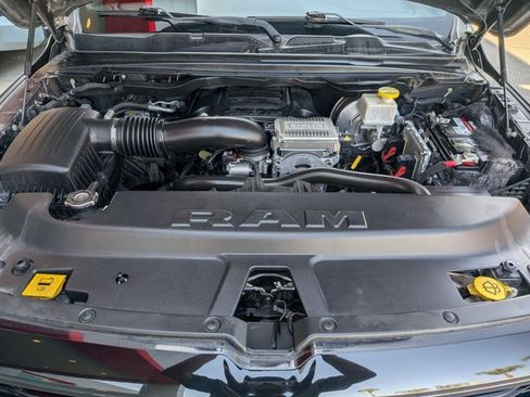 Used 2020 RAM 1500 Laramie AWD/4WD image 20