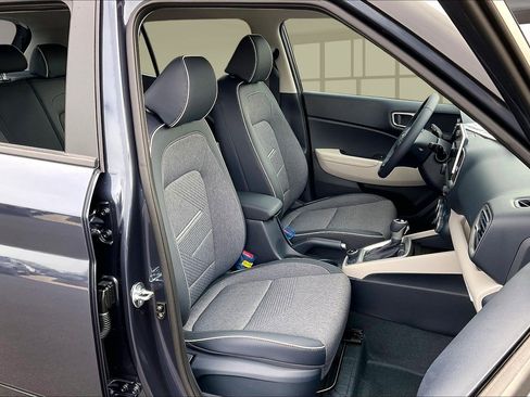 New 2026 Hyundai Venue SEL image 11