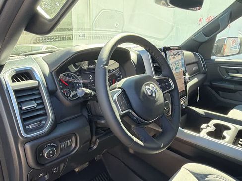 New 2026 RAM 1500 4x4 Crew Cab image 21