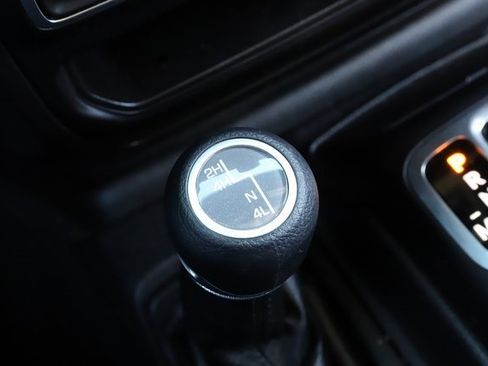 Used 2021 Jeep Gladiator Sport image 22