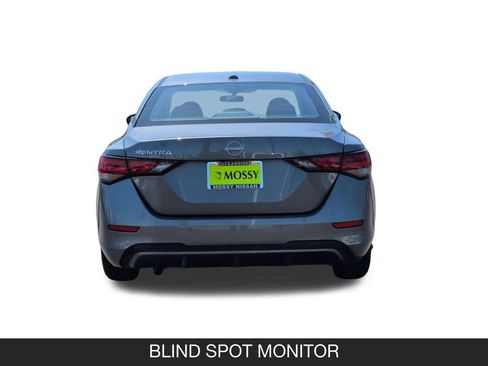 Used 2025 Nissan Sentra SV FWD image 9