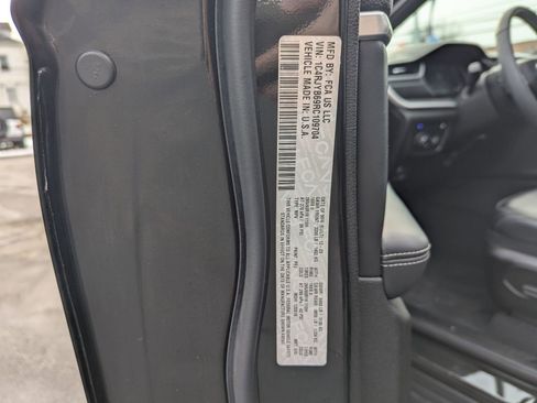 Used 2024 Jeep Grand Cherokee Limited 4xe w/ Trailer Tow Package image 30