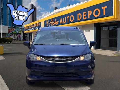 Used 2020 Chrysler Voyager LX FWD image 7