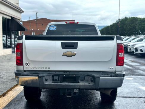 Used 2011 Chevrolet Silverado 3500 LTZ image 5