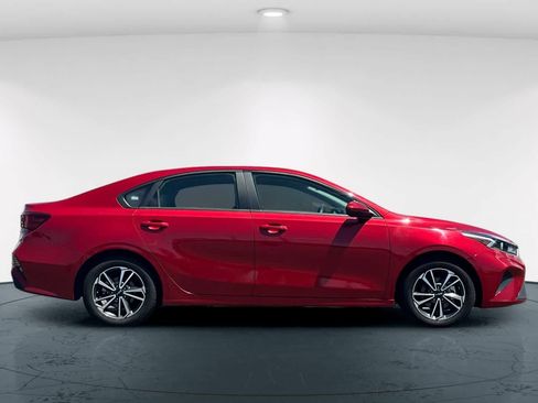 Used 2024 Kia Forte LXS FWD image 6