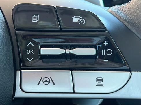 Certified 2023 Hyundai Tucson Limited AWD/4WD image 23