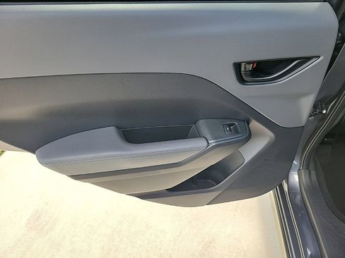 Used 2024 Subaru Crosstrek 2.0i Premium image 10