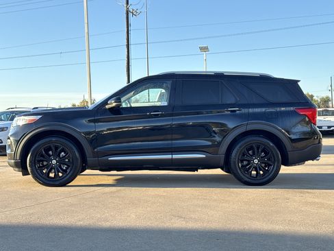 Used 2023 Ford Explorer Limited w/ Equipment Group 301A image 14