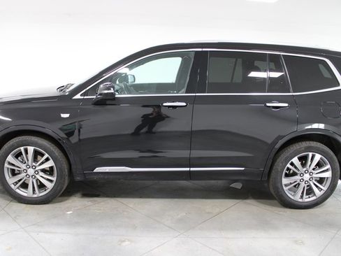 Used 2024 Cadillac XT6 Premium Luxury image 6