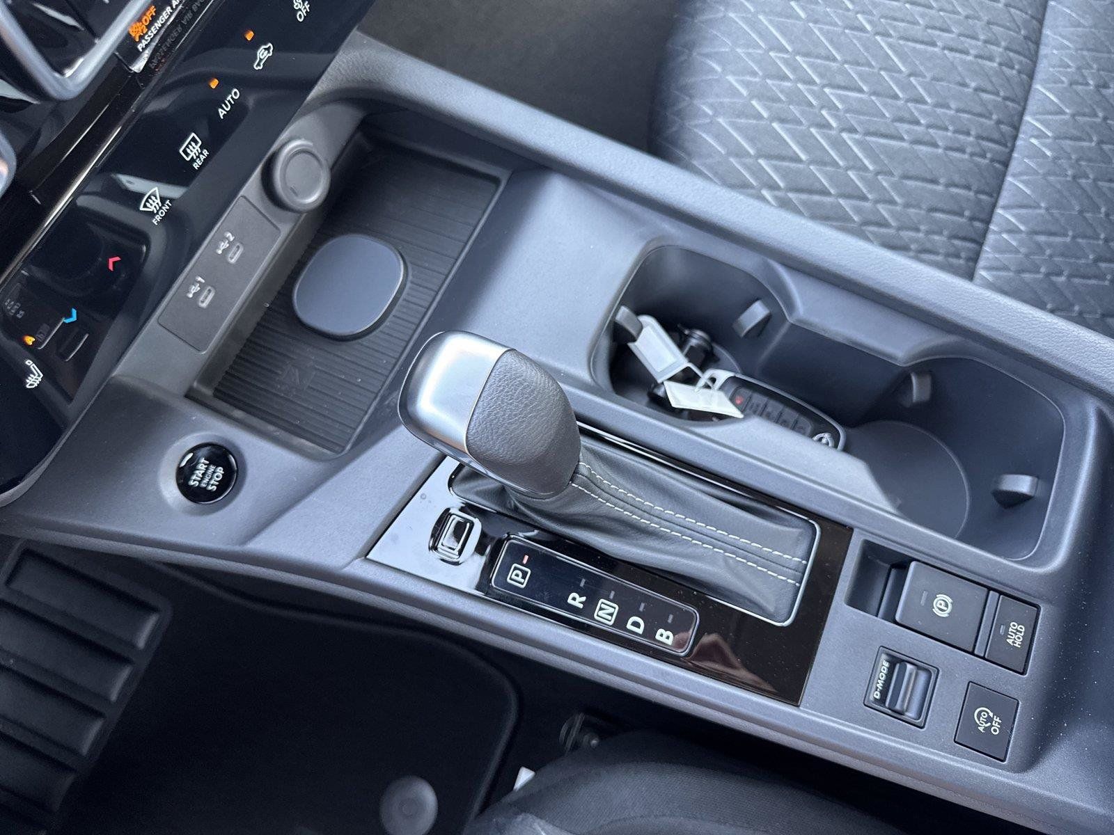 New 2027 Nissan Sentra SV w/ SV Convenience Package FWD image 22