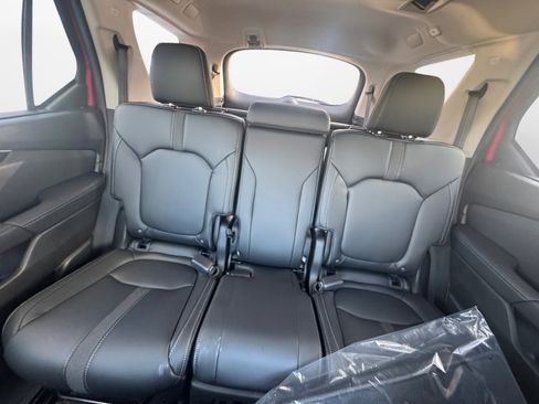 Certified 2025 Honda Pilot EX-L image 12