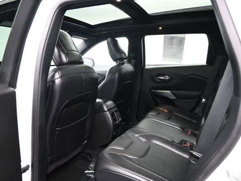 Used 2021 Jeep Cherokee High Altitude AWD/4WD image 27
