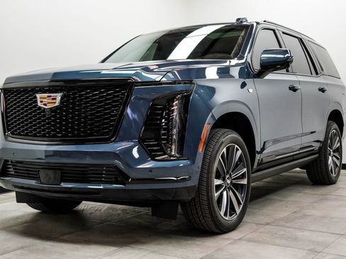 Used 2026 Cadillac Escalade Sport w/ Touring Package image 7