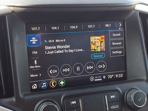 Used 2022 GMC Terrain SLT image 8