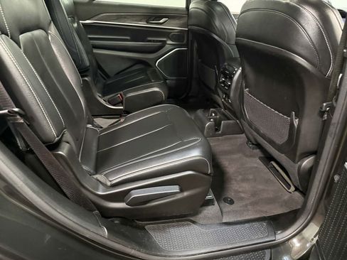 Used 2022 Jeep Grand Cherokee L Limited AWD/4WD image 66