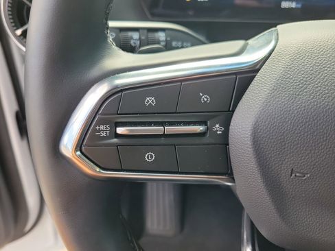 Used 2026 Chevrolet Equinox LT FWD image 18