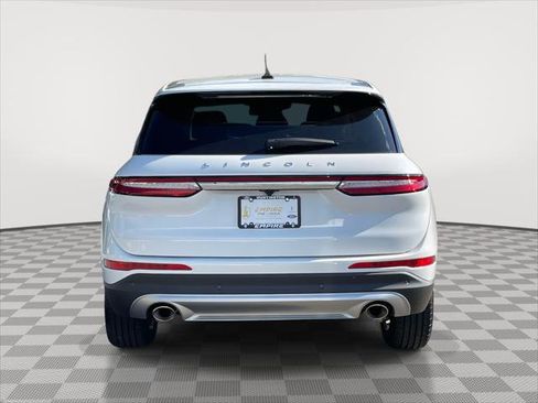 Used 2025 Lincoln Corsair AWD image 6