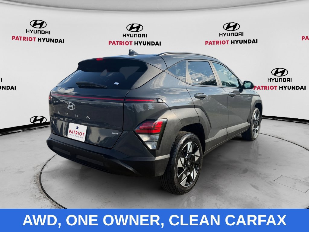 Used 2024 Hyundai Kona SEL AWD/4WD image 3