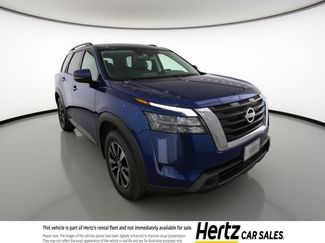 Used 2025 Nissan Pathfinder SV video 1
