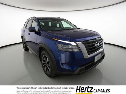 Used 2025 Nissan Pathfinder SV