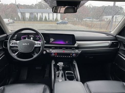 Certified 2024 Kia Telluride S w/ S Sunroof Package image 8