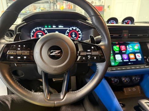 Used 2023 Nissan Z w/ Floor Mat Package (L93) RWD image 13
