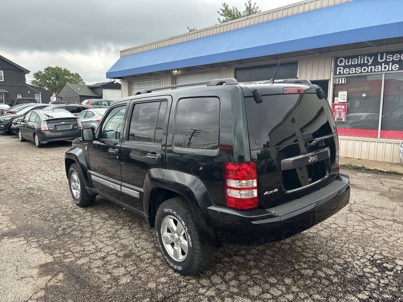 Used 2012 Jeep Liberty Sport w/ Popular Equipment Group AWD/4WD image 5