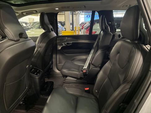 Certified 2025 Volvo XC90 T8 Ultra w/ Protection Package Premier AWD/4WD image 22