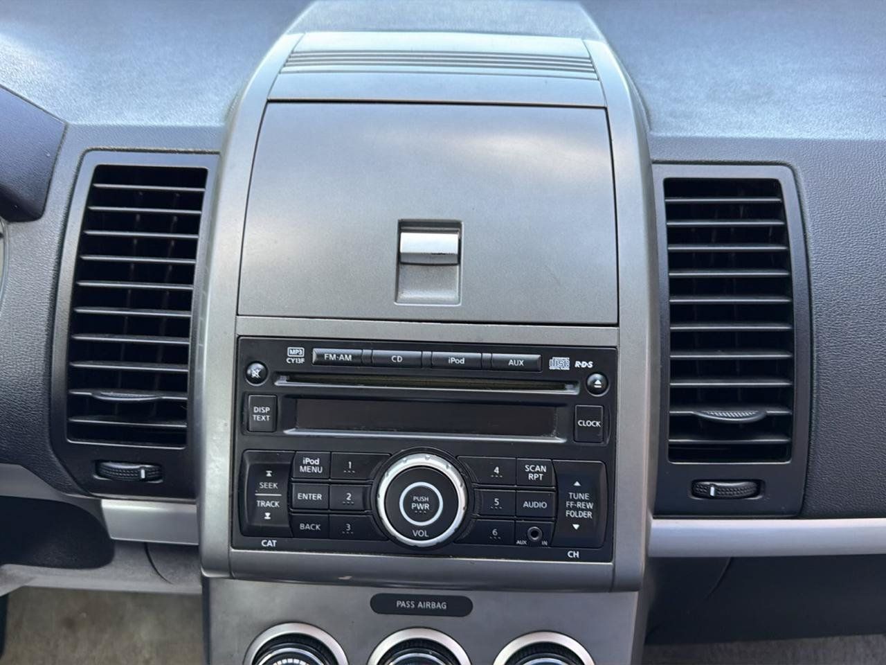 Used 2011 Nissan Sentra 2.0 S FWD image 36