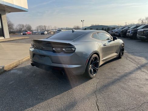 Used 2021 Chevrolet Camaro SS image 8