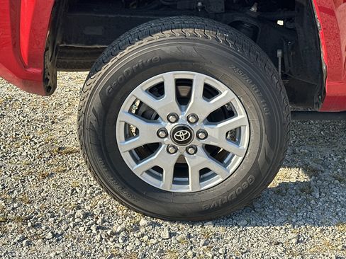 Used 2024 Toyota Tacoma SR5 RWD image 17