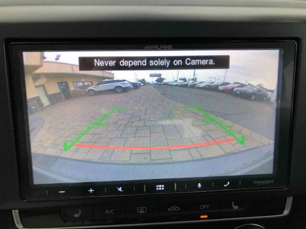 Used 2015 Volkswagen GTI SE FWD image 24
