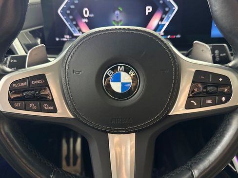 Used 2024 BMW X7 xDrive40i w/ M Sport Package AWD/4WD image 11