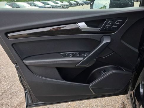 Used 2019 Audi Q5 2.0T Premium Plus w/ Premium Plus Package AWD/4WD image 27
