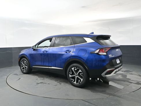 Certified 2023 Kia Sportage EX image 3