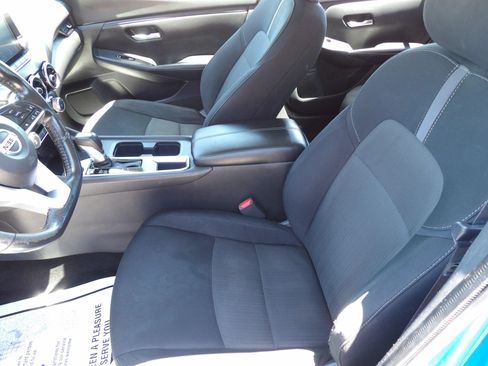 Used 2022 Nissan Sentra SV FWD image 10
