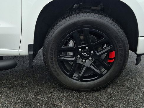Used 2025 Chevrolet Silverado 1500 RST w/ Redline Edition AWD/4WD image 8