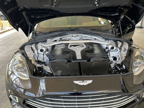 Used 2023 Aston Martin DBX Base image 11